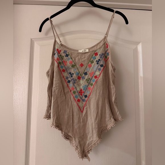 Love J beige colorful embroidered tank size medium - Picture 1 of 5